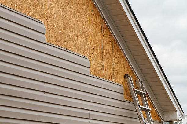 24/7 Emergency Storm Damage Siding Repair experts in Waxhaw, NC